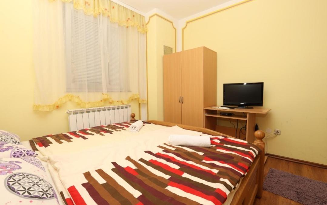 Rooms Odmaraliste Jablan Сень Экстерьер фото